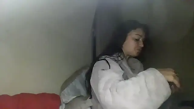 Snapshot of Linusya chatting on September 21, 5:51 pm Linusya online show from September 21, 5:51 pm