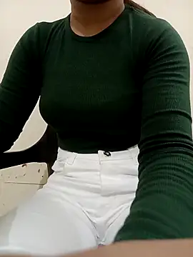 Snapshot of sweet_jia23 chatting on November 5, 5:10 am sweet jia23 online show from November 5, 5:10 am