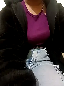 Snapshot of sweet_jia23 chatting on November 24, 4:45 am sweet jia23 online show from November 24, 4:45 am