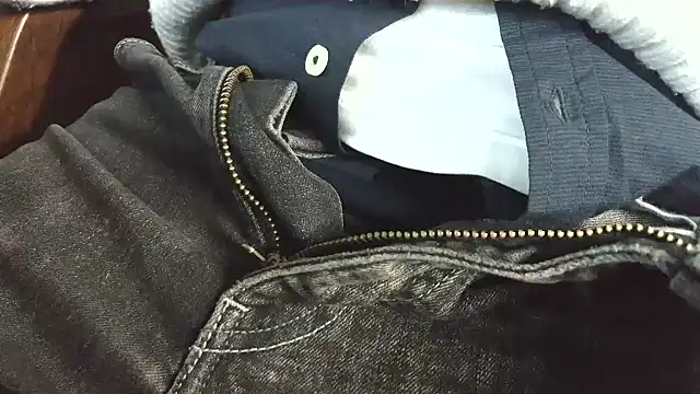 smoothandtiny online show from April 2, 8:10 am