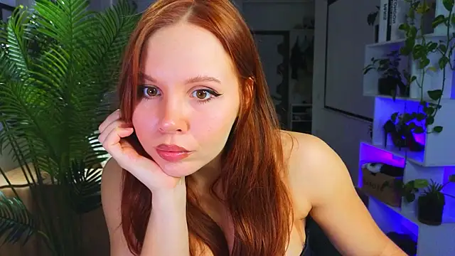 Snapshot of Lina-hill chatting on February 11, 8:58 am Lina-hill online show from February 11, 8:58 am