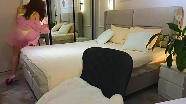 Lina-hill online show from April 30, 7:59 am