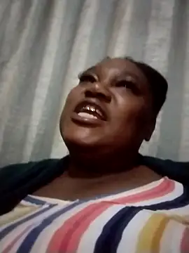 Snapshot of MATUREBUSSTY chatting on September 17, 6:10 pm MATUREBUSSTY online show from September 17, 6:10 pm