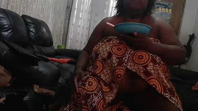 Snapshot of MATUREBUSSTY chatting on July 15, 5:31 pm MATUREBUSSTY online show from July 15, 5:31 pm