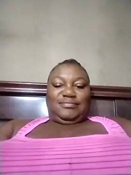 MATUREBUSSTY online show from April 6, 8:10 pm