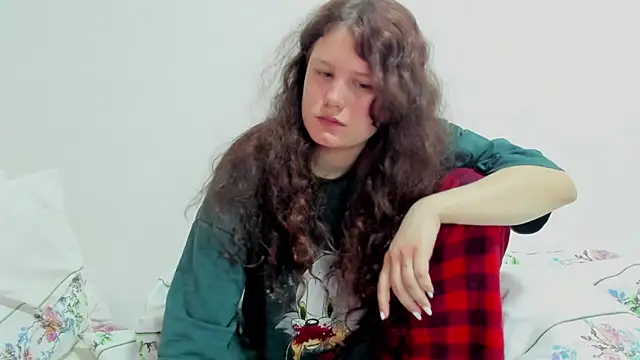 Charlotte wow online show from March 15, 6:04 pm