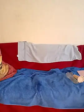 Snapshot of cricrimodele chatting on January 25, 11:13 am cricrimodele online show from January 25, 11:13 am