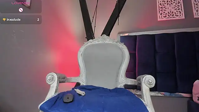 Alana Jones  online show from January 24, 7:49 pm