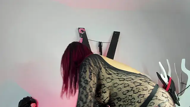 Alana Jones  online show from February 3, 4:01 pm