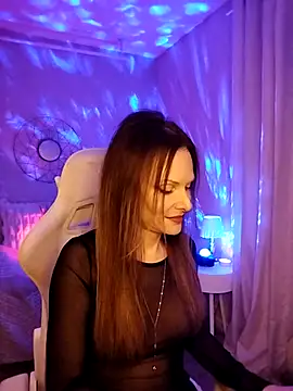 Luna Kitanna online show from December 4, 10:31 pm