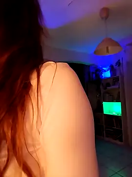 Snapshot of Luna_Kitanna chatting on January 28, 9:40 pm Luna Kitanna online show from January 28, 9:40 pm