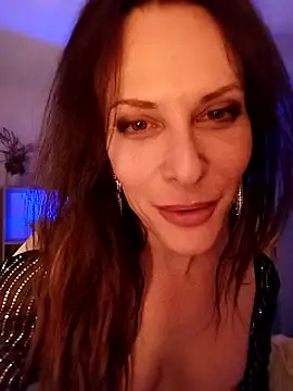 Snapshot of Luna_Kitanna chatting on January 17, 3:23 am Luna Kitanna online show from January 17, 3:23 am