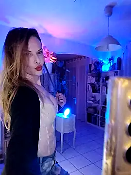 Luna Kitanna online show from November 25, 9:26 pm