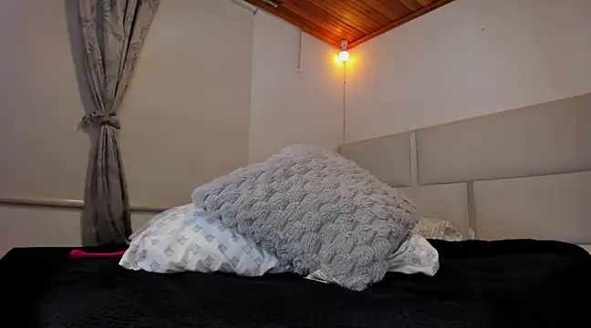 tierra n online show from February 21, 11:54 pm