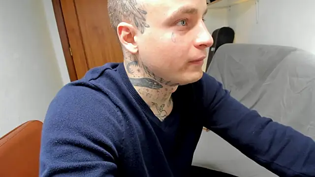 layneinchains online show from March 28, 8:48 am