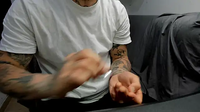layneinchains online show from May 27, 12:34 pm