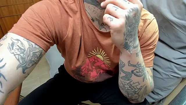 layneinchains online show from May 14, 12:35 pm