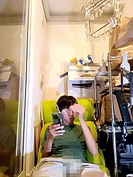 freeeeeessssss111 online show from October 13, 3:13 pm