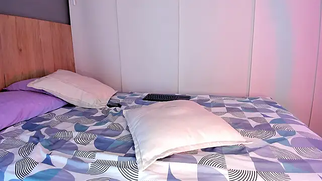 hannnasmith online show from October 21, 3:17 am