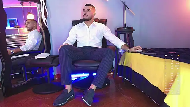 Snapshot of HenryBenso chatting on February 20, 10:16 am HenryBenso online show from February 20, 10:16 am