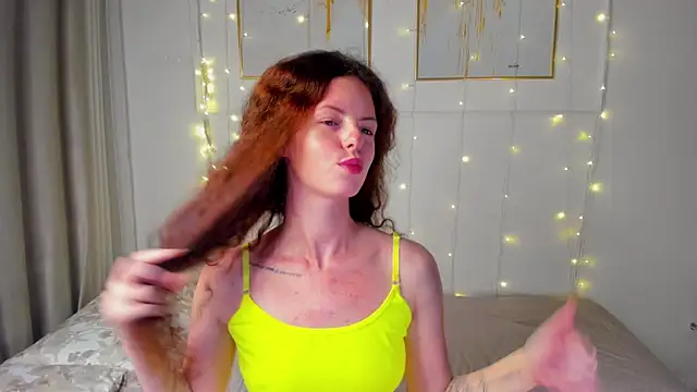 Snapshot of RubyAttwood chatting on November 28, 1:06 am RubyAttwood online show from November 28, 1:06 am