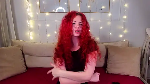 Snapshot of RubyAttwood chatting on January 31, 6:46 am RubyAttwood online show from January 31, 6:46 am