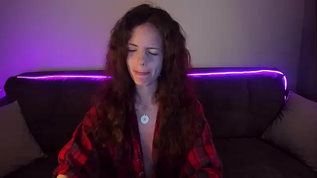 RubyAttwood online show from May 7, 7:06 pm