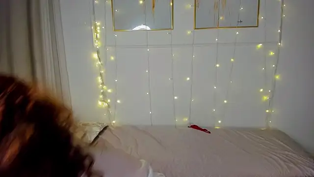 Snapshot of RubyAttwood chatting on November 24, 6:41 pm RubyAttwood online show from November 24, 6:41 pm