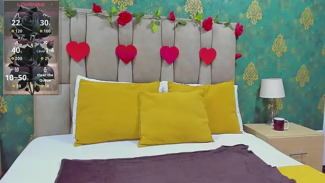 SuzanSmithh online show from February 4, 11:38 am