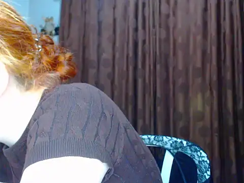 Redhead incandy online show from June 12, 12:30 am