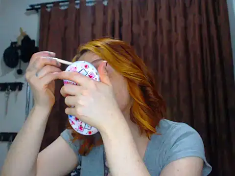 Snapshot of Redhead_incandy chatting on June 22, 3:47 am Redhead incandy online show from June 22, 3:47 am