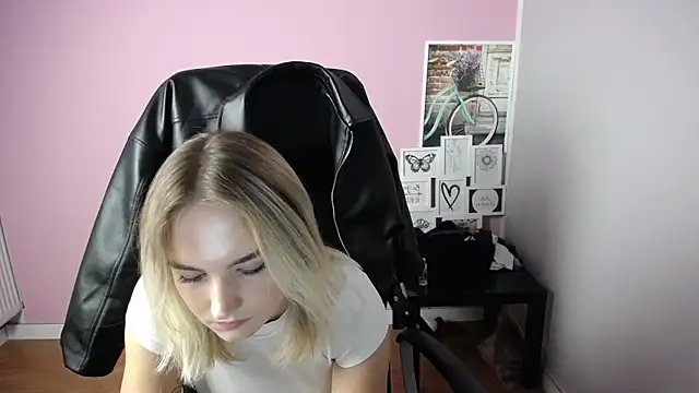 viktoria lovely online show from October 10, 10:38 am