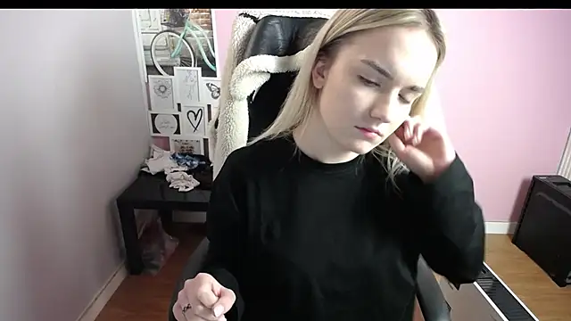 viktoria lovely online show from December 19, 12:40 pm