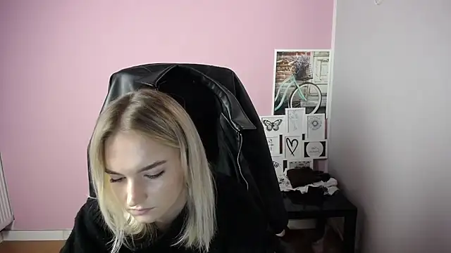 viktoria lovely online show from October 15, 8:55 am