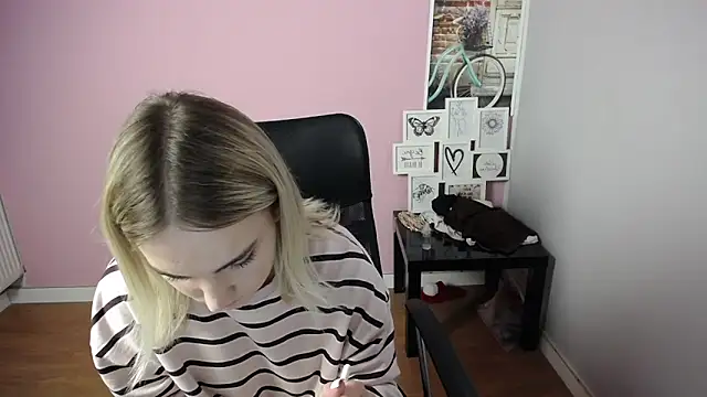 viktoria lovely online show from September 12, 10:04 am