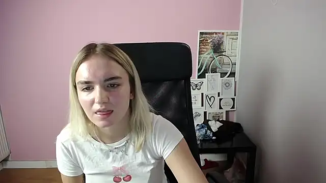 viktoria lovely online show from September 22, 7:47 am