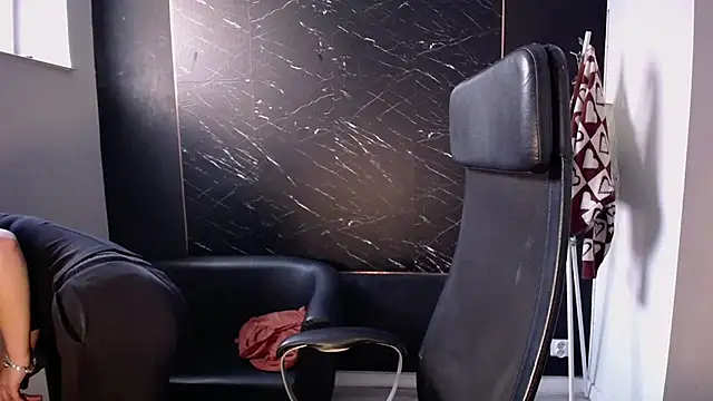 viktoria lovely online show from November 6, 1:15 pm