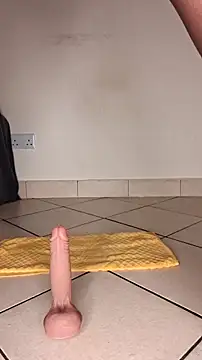 Snapshot of Perqueen chatting on December 2, 12:18 pm Perqueen online show from December 2, 12:18 pm