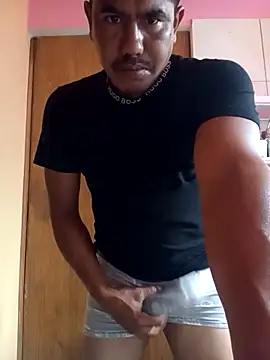 Snapshot of negro15cm17 chatting on October 5, 5:25 pm negro15cm17 online show from October 5, 5:25 pm