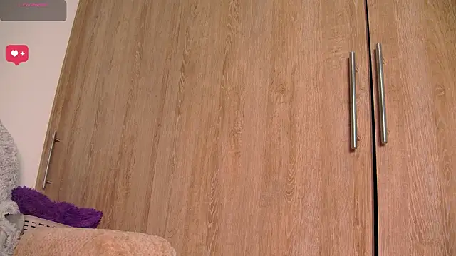 aidaadams online show from February 19, 11:40 am