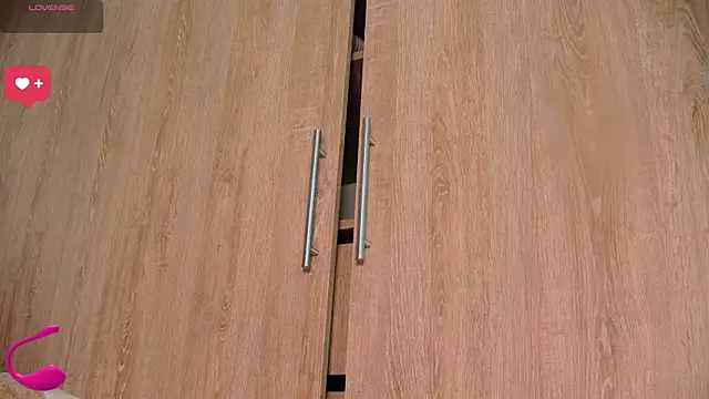 aidaadams online show from February 22, 11:45 am