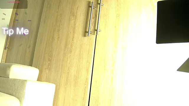 aidaadams online show from November 13, 11:14 am