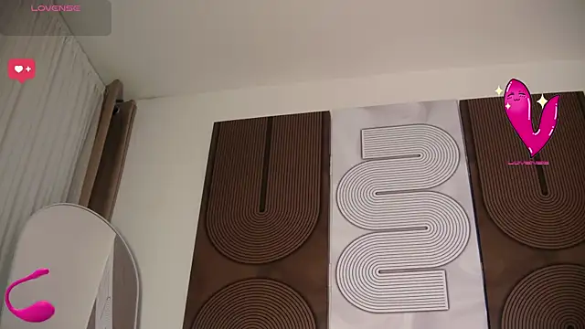 aidaadams online show from February 25, 11:43 am