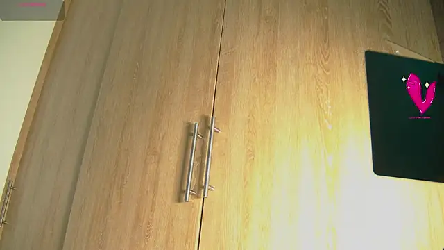 aidaadams online show from October 29, 11:31 am