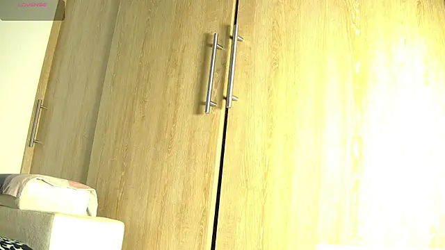 aidaadams online show from November 27, 11:32 am