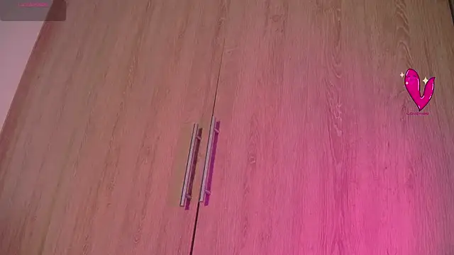 aidaadams online show from October 24, 11:31 am