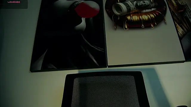 aidaadams online show from November 29, 10:26 am