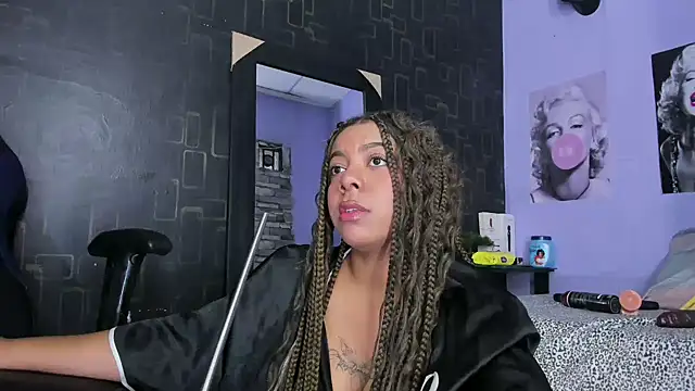 Alika01 online show from March 22, 4:04 pm