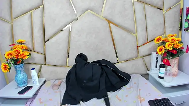 Kloe Candy1 online show from October 4, 5:09 am