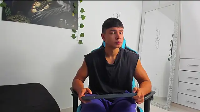 Snapshot of Bray_Kevin chatting on February 26, 11:19 pm Bray Kevin online show from February 26, 11:19 pm